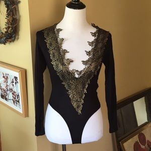 Embroidered Deep-V Size Small Bodysuit GOLD filigree Trim V-Neckline $49 NEW